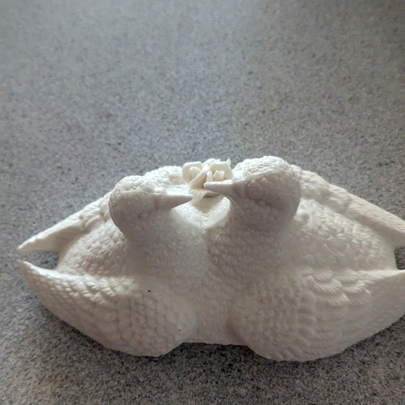 2 Doves Lidded Trinket Tray Dish by Albert Price Products - Picture 2 of 6